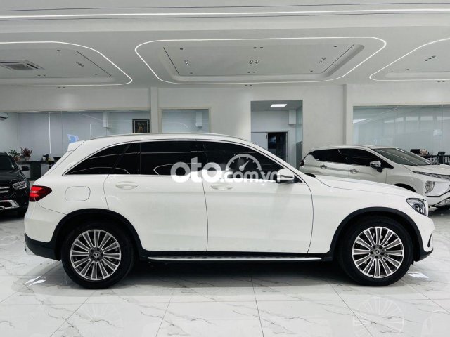 Mua bán Mercedes-Benz GLC 2018 giá 1 tỉ 350 triệu - 22836217