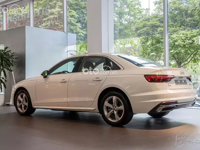 Có nên mua xe Audi A4 2020 cũ không? a1