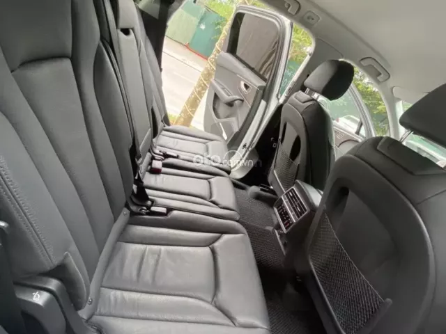 Nội thất sang trọng, rộng rãi của Audi Q7 1