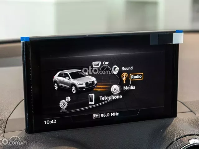 Audi khiến cả thế giới ngưỡng mộ với tinh thần tiên phong trong lĩnh vực công nghệ. Audi khiến cả thế giới ngưỡng mộ với tinh thần tiên phong trong lĩnh vực công nghệ.1