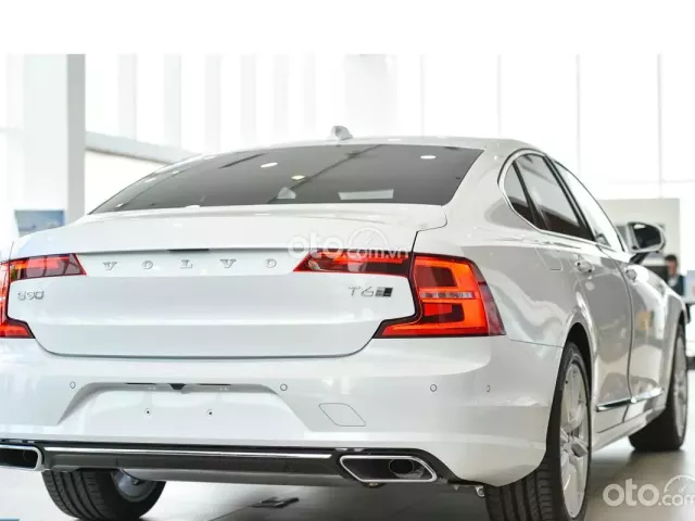 Giá xe Volvo S90 2020 tại Oto.com.vn.