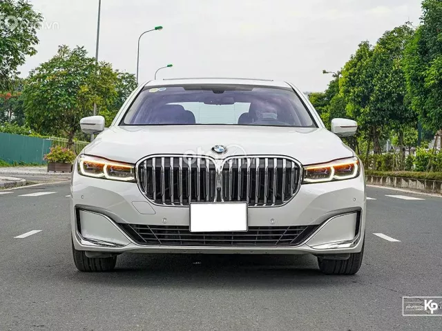 Giá xe BMW 730Li cập nhật mới nhất 1