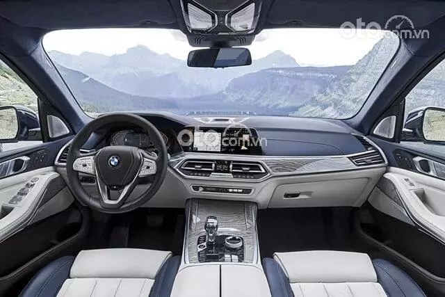 Không gian nội thất thất BMW X71