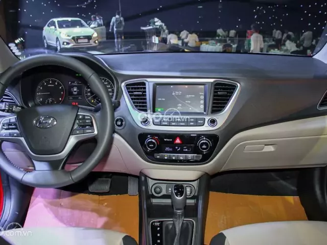 Nội thất Hyundai Accent 2018 đầy đủ tiện nghi 1