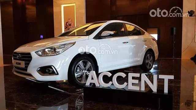 Giới thiệu xe Hyundai Accent 2018 1