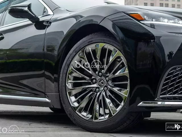 Giá xe Lexus LS 500 cập nhật mới nhất hiện nay 1