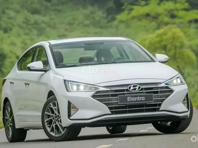 Mua Hyundai Elantra 2020 cũ Mua Hyundai Elantra 2020 cũ.