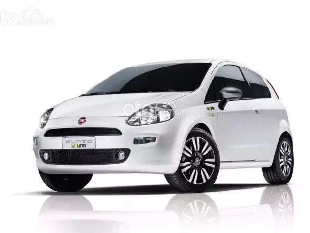 Fiat Punto là mẫu xe có giá rẻ nhất trong danh mục sản phẩm của hãng xe hơi nước Ý. 1