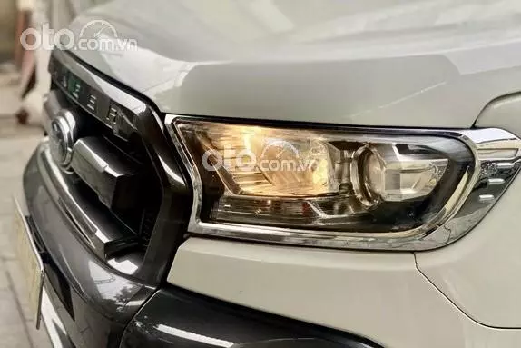 giá xe Ford Ranger 2016 đã qua sử dụng dao động từ 420 - 830 triệu đồng. 1