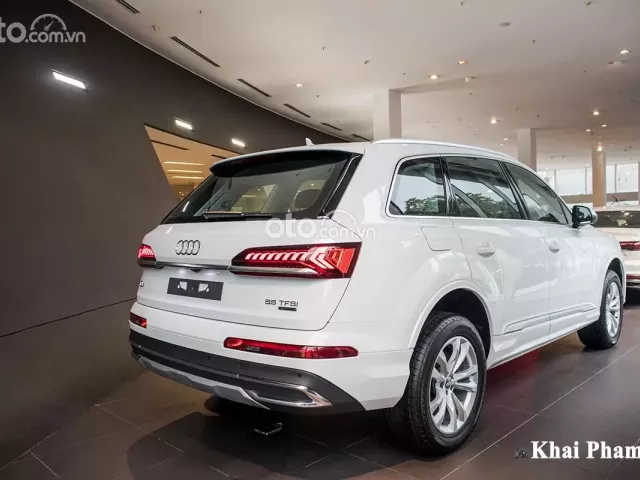 Audi Q7 được phân phối tại Việt Nam dưới dạng xe nhập khẩu chính hãng 1