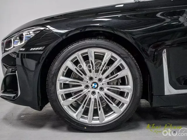 Giá xe BMW 740Li 2019 cập nhật mới nhất 1