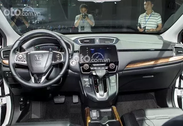 nội thất đơn giản nhưng hiện đại trên Honda CRV 2018 1