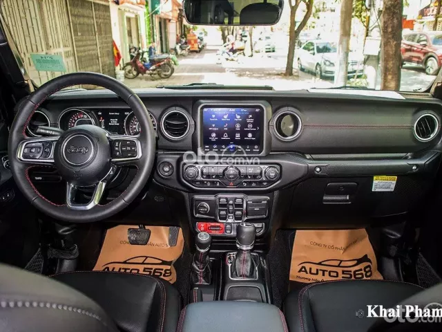 Nội thất xe Jeep Gladiator 1