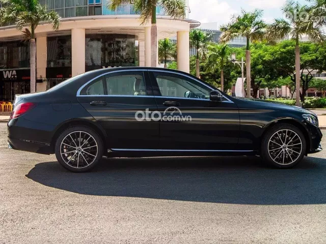 Giá xe Mercedes-Benz C200 tại Oto.com.vn a4