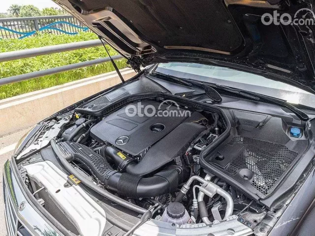 Động cơ xe Mercedes-Benz C200 Exclusive 2020 1