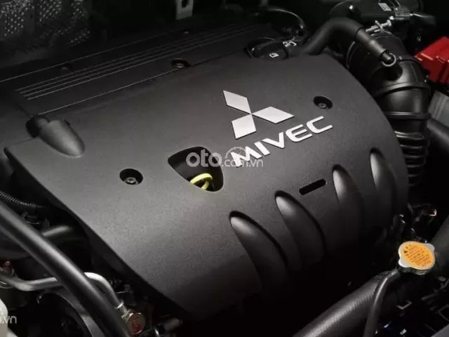 Động cơ xe Mitsubishi Pajero Sport 2020 1