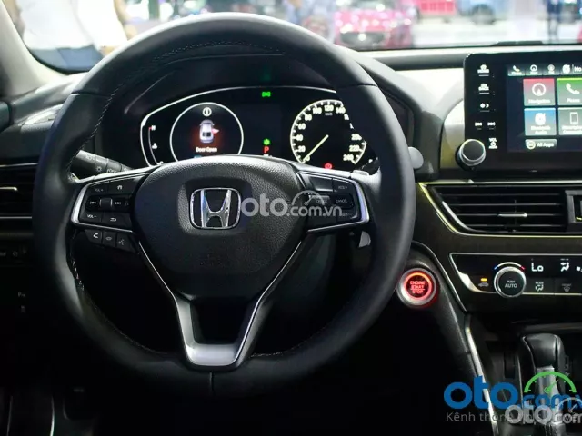 Khoang nội thất của Honda Accord 2019 rộng rãi, thoáng rộng 1