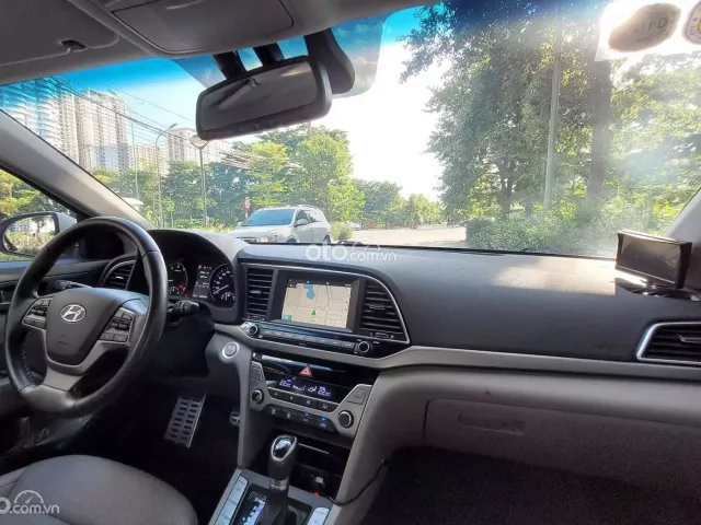 Những điểm nổi bật của Hyundai Elantra 2018 1