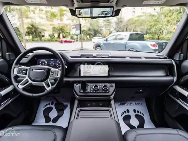 Có nên mua LandRover Defender 2020 cũ? 1