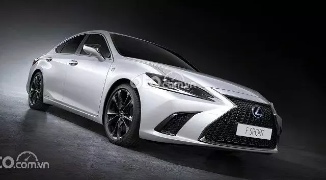 Lexus 250 F Sport có giá 2,64 tỷ đồng. Lexus 250 F Sport có giá 2,64 tỷ đồng. 1