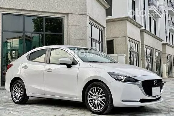Mazda 2 thuộc phân khúc sedan hạng B 1
