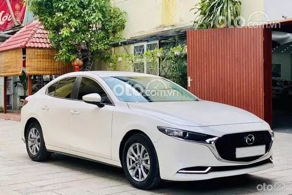 Mazda 3 2021 sở hữu một ngoại hình cuốn hút, ấn tượng ngay từ lần đối diện đầu tiên. Mazda 3 2021 sở hữu một ngoại hình cuốn hút, ấn tượng ngay từ lần đối diện đầu tiên. 1