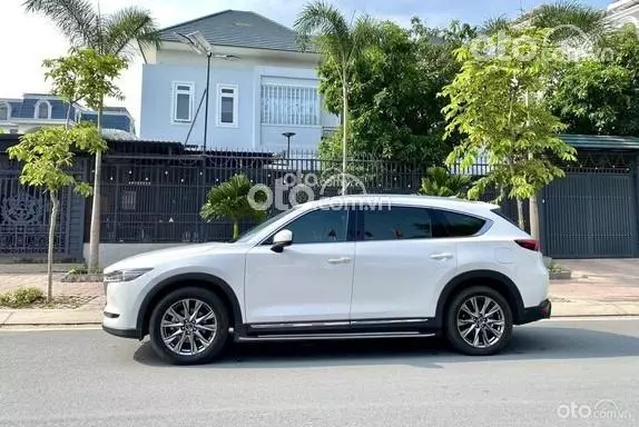 Mazda CX-8, người dùng ấn tượng bởi một vẻ ngoài trẻ trung, sang trọng và thời trang. 1