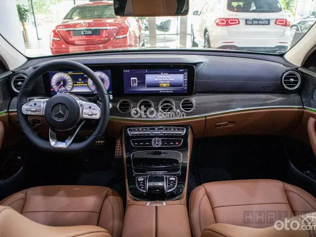 Tổng quan xe Mercedes-Benz E300 2020 Tổng quan xe Mercedes-Benz E300 2020.