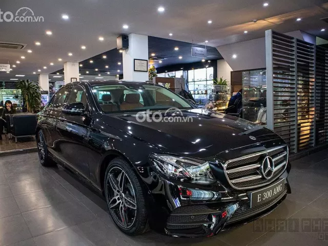 Giới thiệu xe Mercedes-Benz E300 2020 Giới thiệu xe Mercedes-Benz E300 2020.