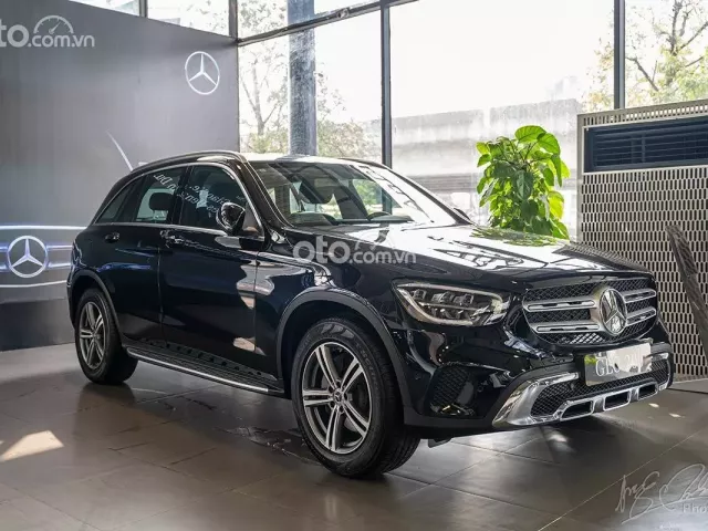 Giới thiệu Mercedes-Benz GLC 200 2020 1