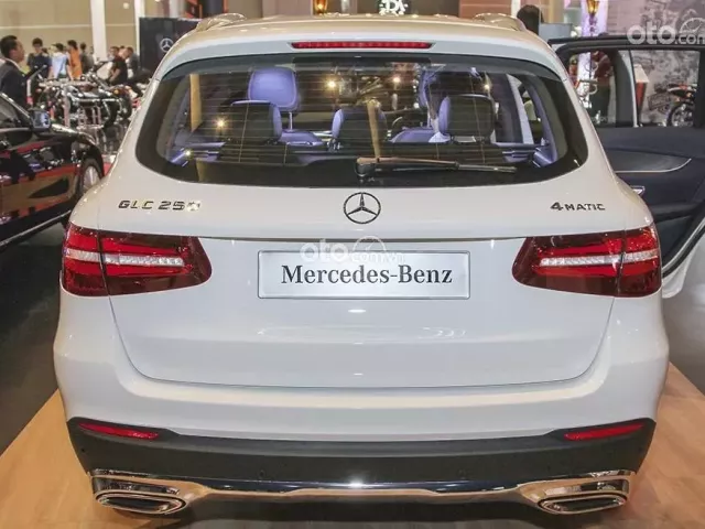Mua xe Mercedes GLC 250 cũ ở đâu uy tín? 1