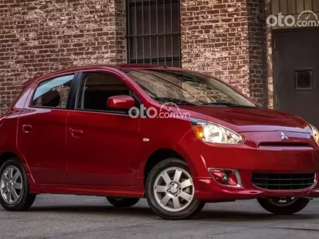 Mitsubishi Mirage 2013.