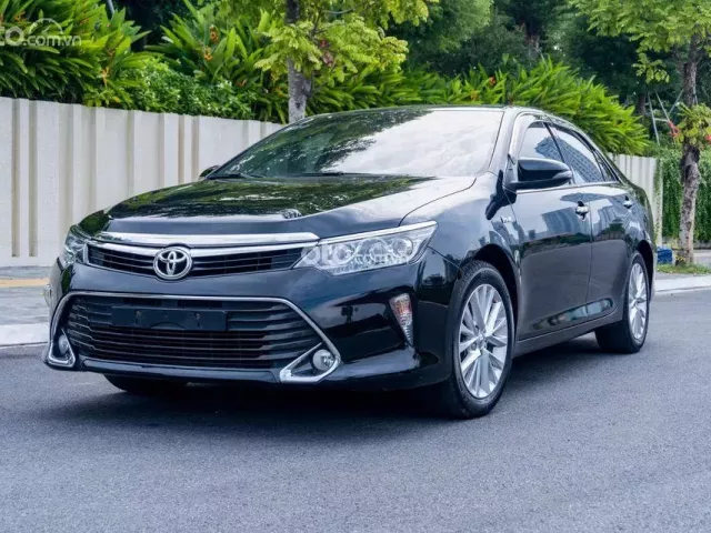 Giới thiệu xe Toyota Camry 2018 tại Việt Nam.