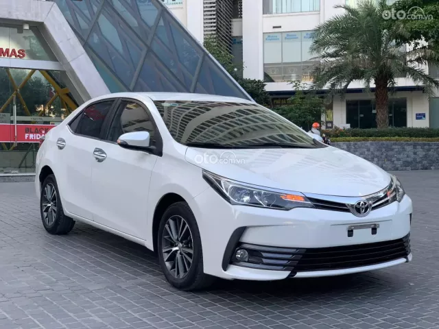 Mua bán xe Toyota Corolla Altis 2018..