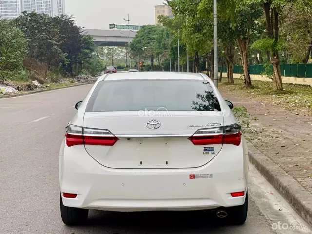 Kinh nghiệm mua bán xe Toyota Corolla Altis 2018..
