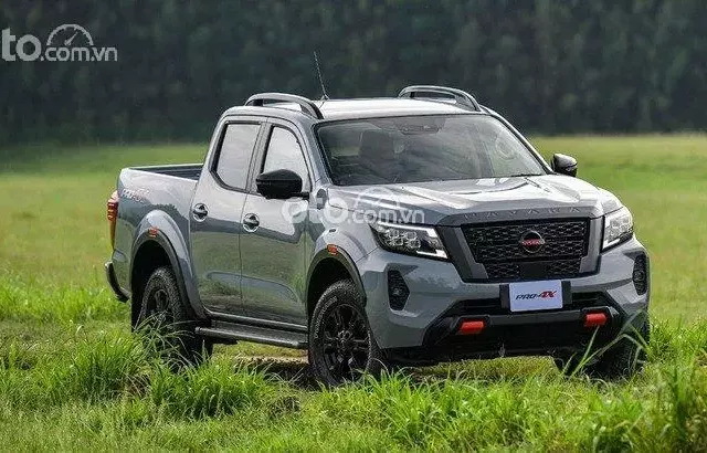 Nissan Navara.