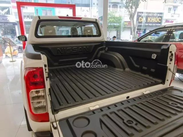 Giá xe Nissan Navara tại Oto.com.vn a2