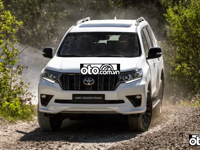 Giá xe Toyota Land Cruiser Prado mới cập nhật