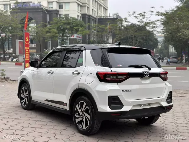 Có nên mua xe Toyota Raize 2021 cũ?.