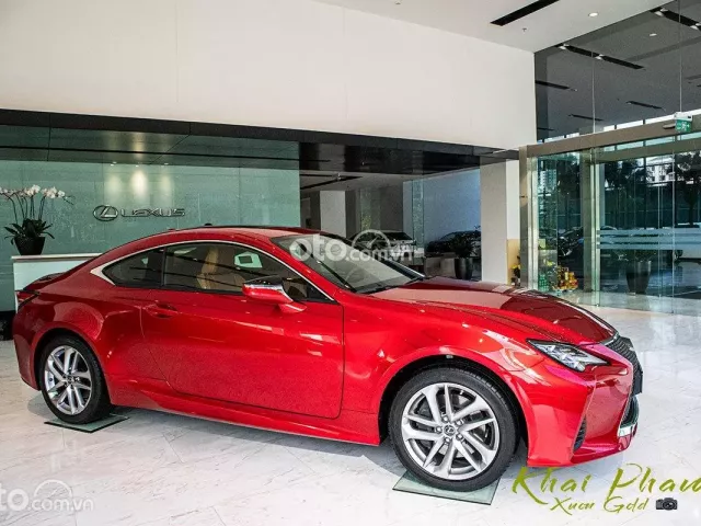 Lexus RC 300 cũ.