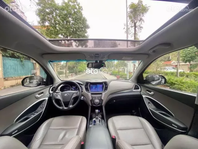 Nội thất Hyundai SantaFe 2016.