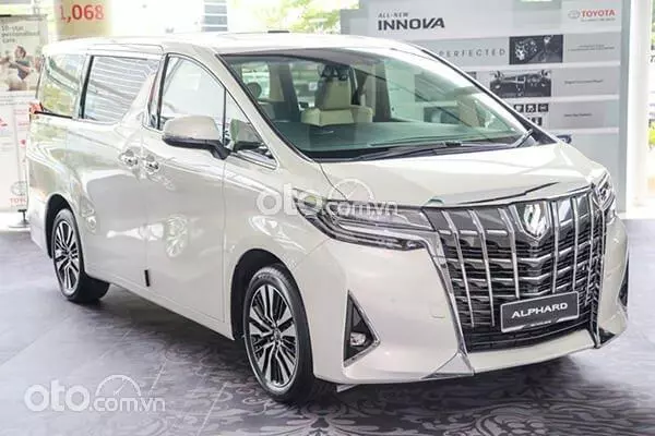 Ngoại thất Toyota Alphard 2018