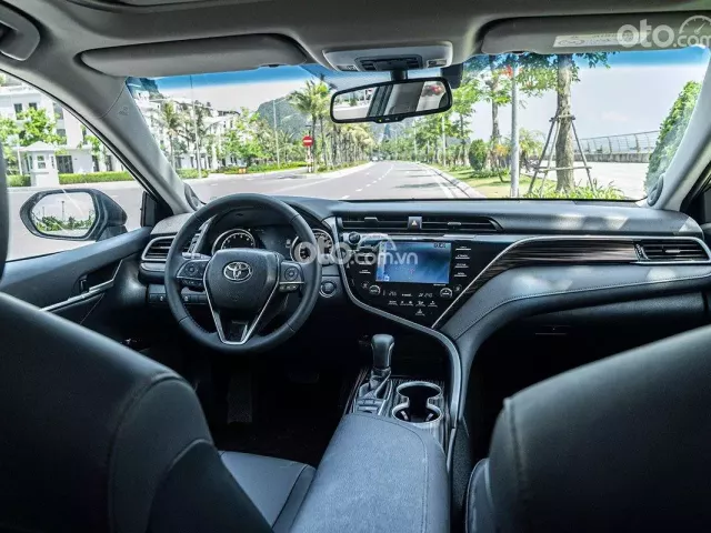 Xe Toyota Camry 2020 có nội thất sang trọng 1
