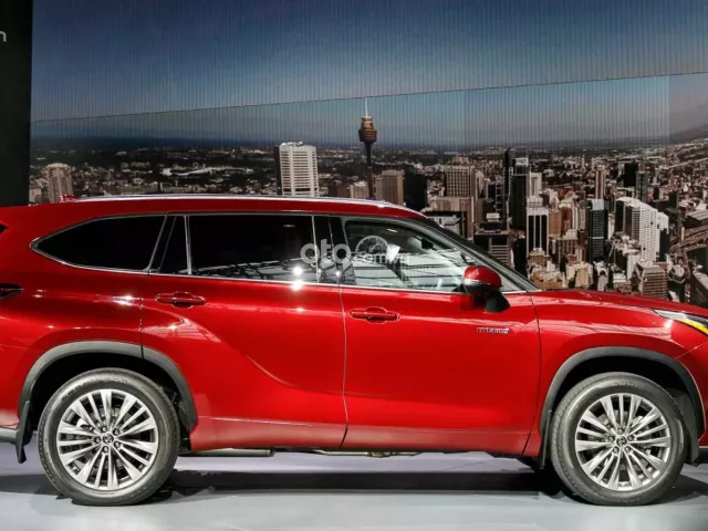 Ngoại thất xe Toyota Highlander 2020 Ngoại thất xe Toyota Highlander 2020