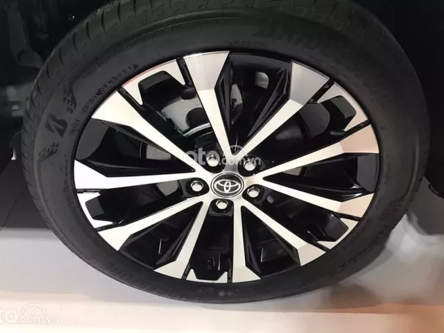 Tổng quan xe Toyota Veloz Cross 1