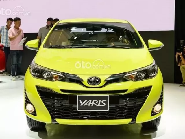 Xe Toyota Yaris 2019 màu vàng chanh 1