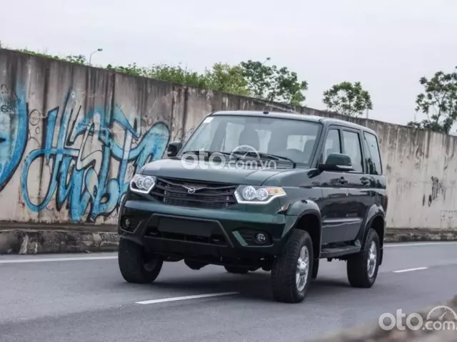 Giá xe UAZ 1