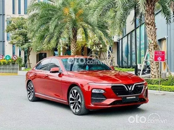 Giới thiệu xe VinFast Lux A2.0 2019 1