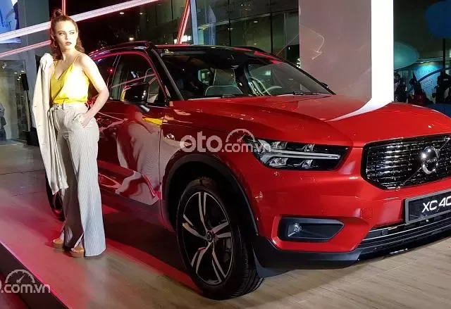 Giá xe Volvo XC40 2019.