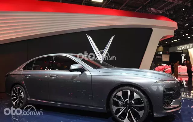 Giá xe VinFast LUX A2.0 hiện tại là bao nhiêu? 1